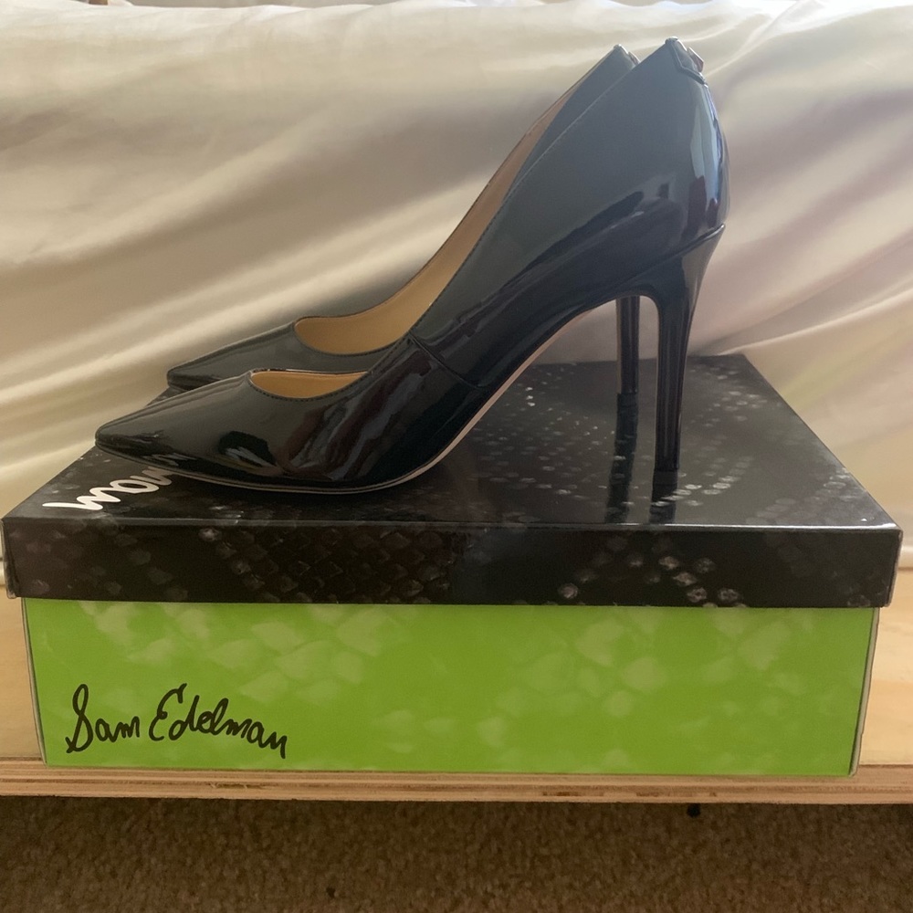 San Edelman pumps heels